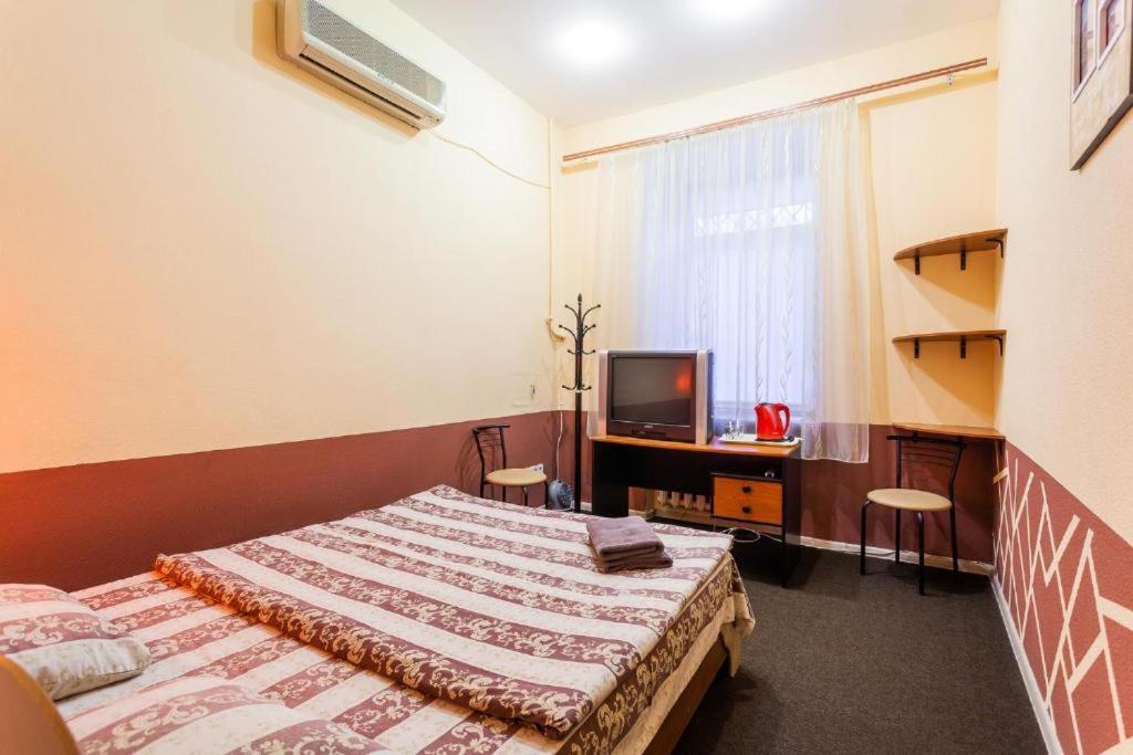 Guest House On Saksahanskoho Street Kiev Exteriör bild